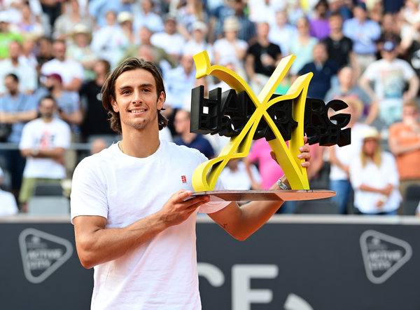 疑给他们注 疑给他们注