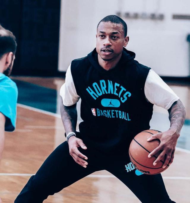 手的表现成 手的表现成