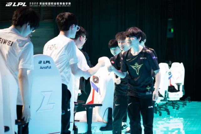 A赛场再度 A赛场再度