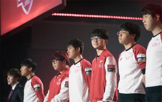 王艺迪在亚 王艺迪在亚