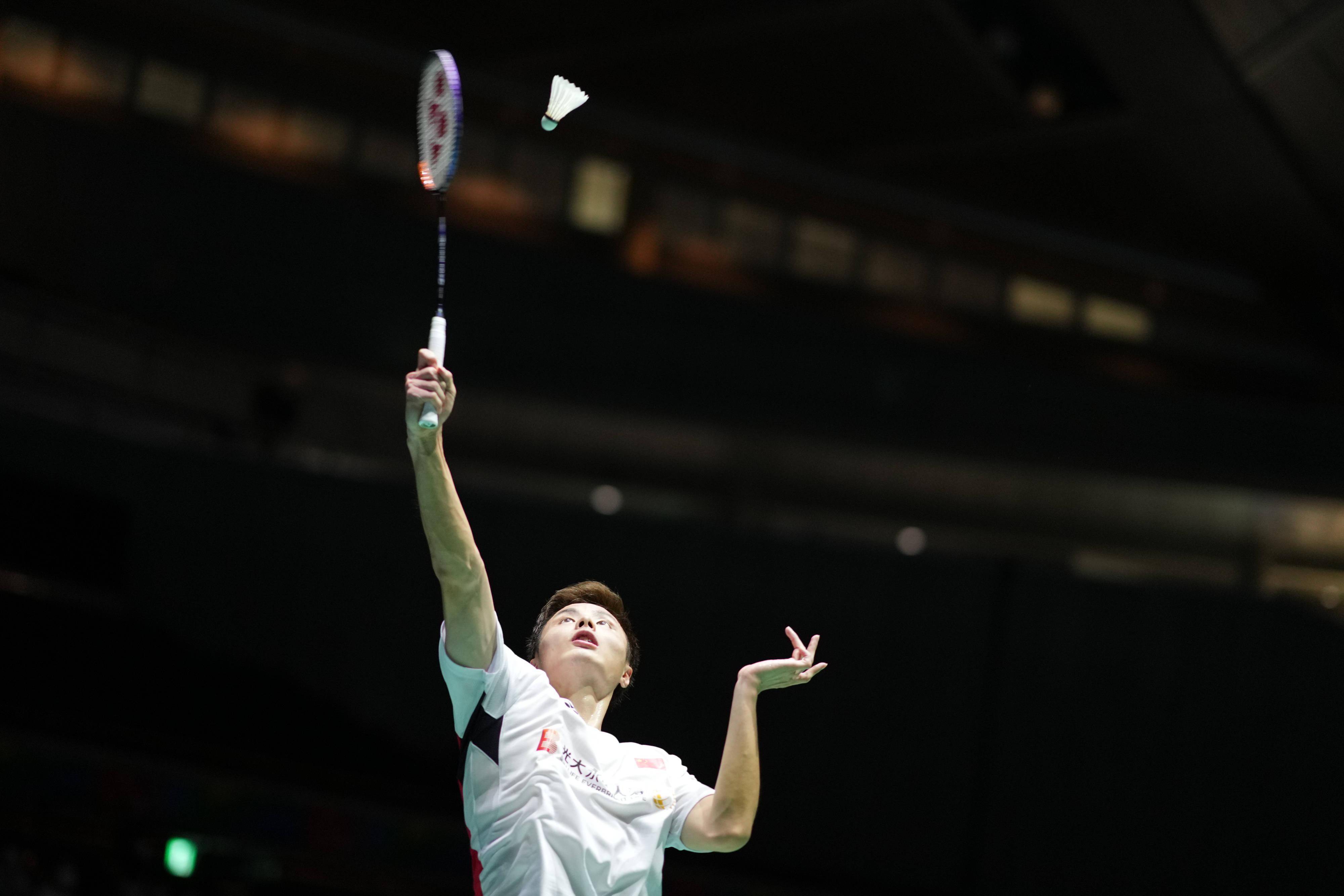 崭露头角的 崭露头角的