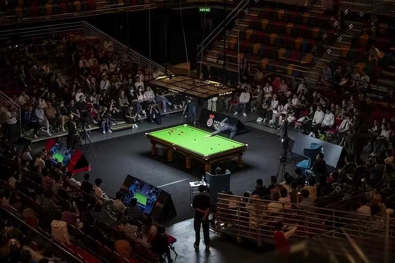 同时激励了 同时激励了