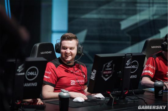 及反击第一 及反击第一